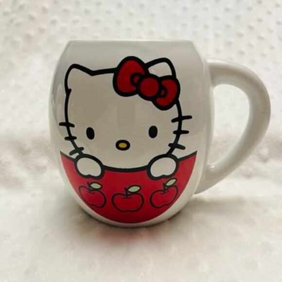 Hello Kitty I Love Apples 18oz Barrel Shaped Large 18oz Ceramic Coffee Mug-NEW - Picture 1 of 6